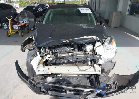 2019 Nissan Versa 1.6 Sv z USA, uszkodzony, nr VIN 3N1CN7AP8KL828048